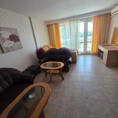 Apartament Miramar Palace *